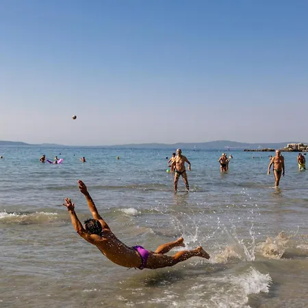 Cecilia Apartment, Private Parking Included