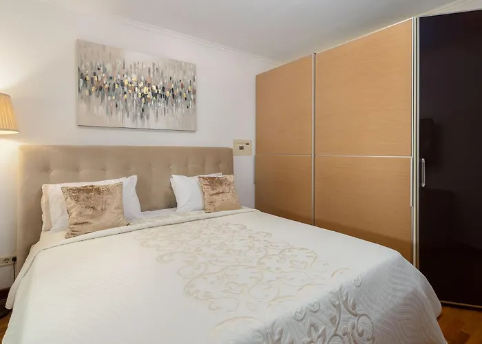 Apartment Cecilia Apartment, Private Parking Included Split