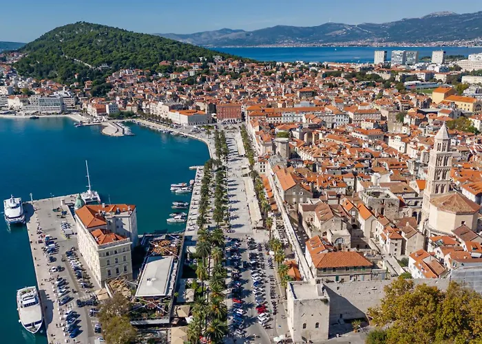 Cecilia Apartment, Private Parking Included Split