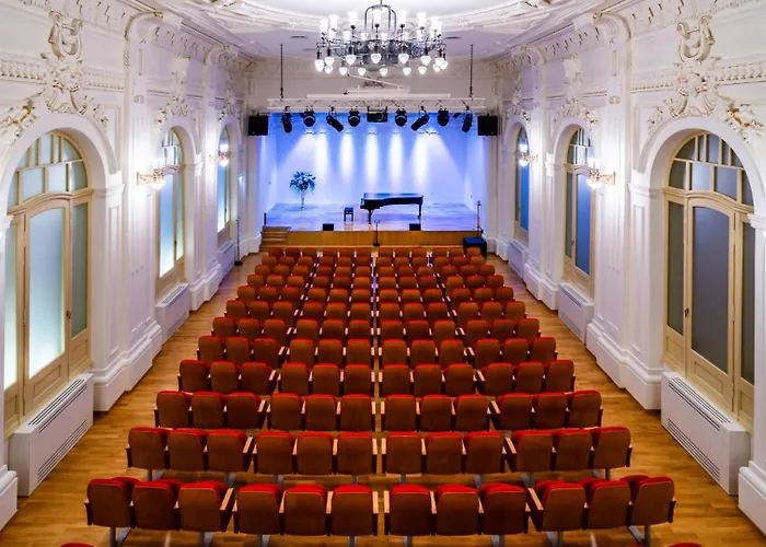 Cecilia Apartment, Private Parking Included Apartment