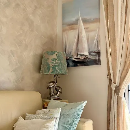 Cecilia Apartment, Private Parking Included * Σπλιτ