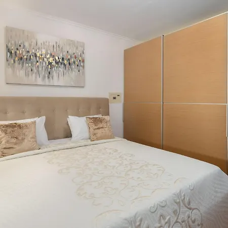 Διαμέρισμα Cecilia Apartment, Private Parking Included Σπλιτ